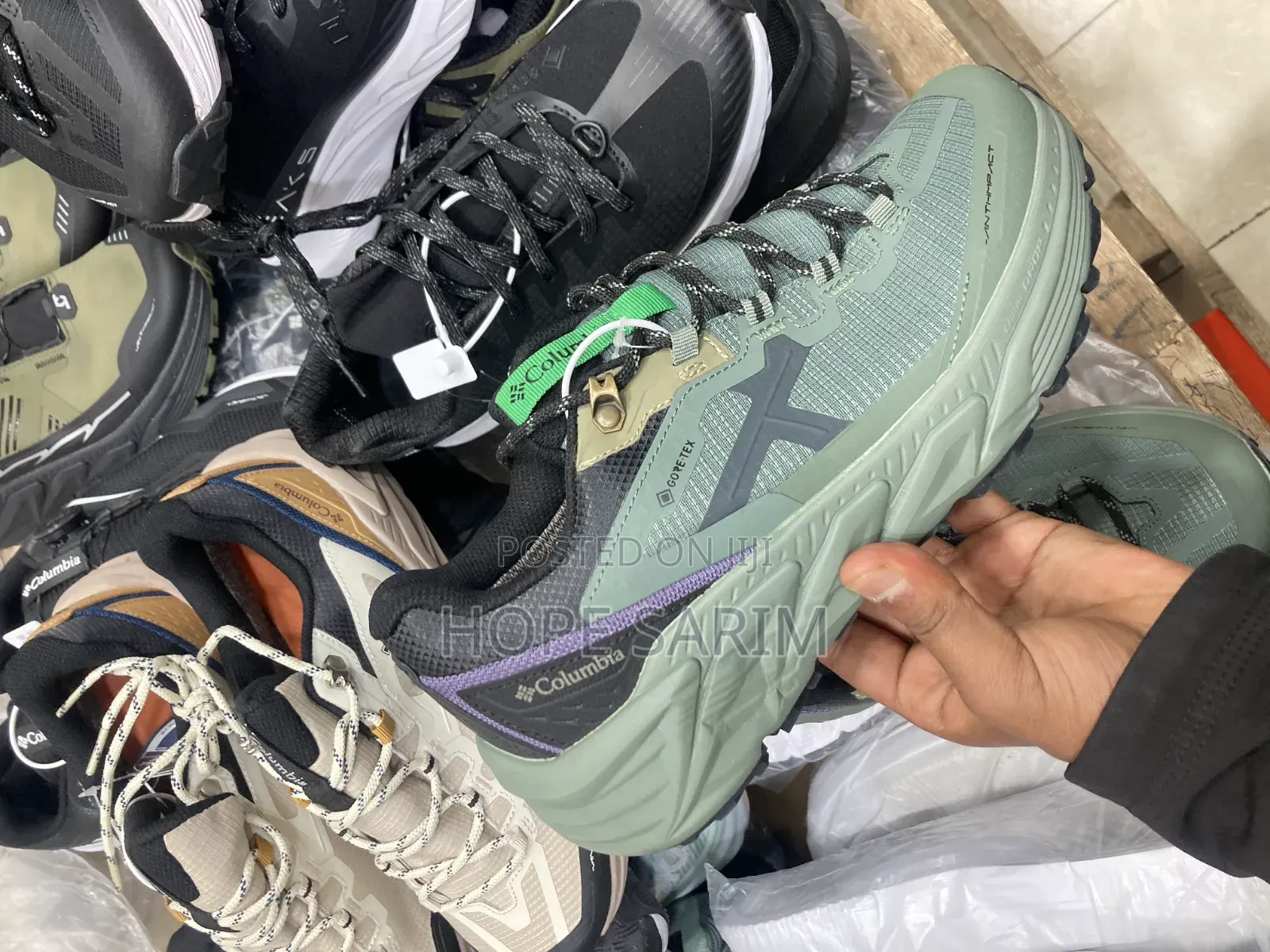 Columbia Mega Grip Hiking Shoes