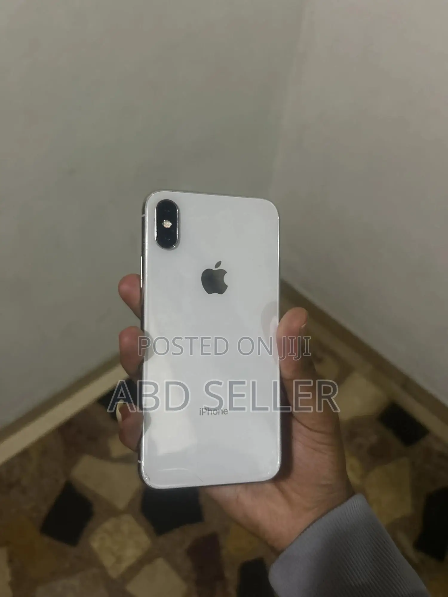 Apple iPhone X 64 GB White
