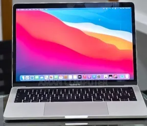 New Laptop Apple MacBook Pro 2019 16GB Intel Core i7 SSD 256GB
