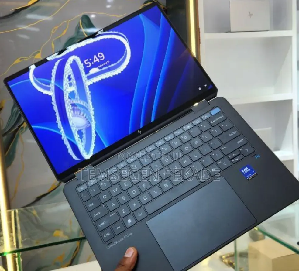 New Laptop HP OmniBook Ultra Flip 14" 16GB Intel Core Ultra 7 SSD 1T