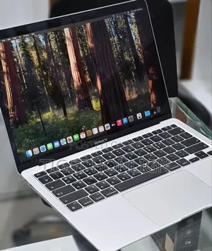 New Laptop Apple MacBook Air 2020 M1 8GB Apple M1 SSD 512GB