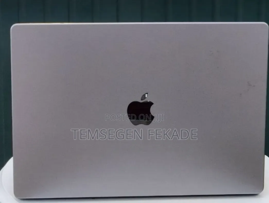 New Laptop Apple MacBook Pro 2021 M1 16GB Apple M1 Pro SSD 512GB