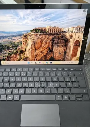 New Laptop Microsoft Surface Pro 7 16GB Intel Core i7 SSD 256GB