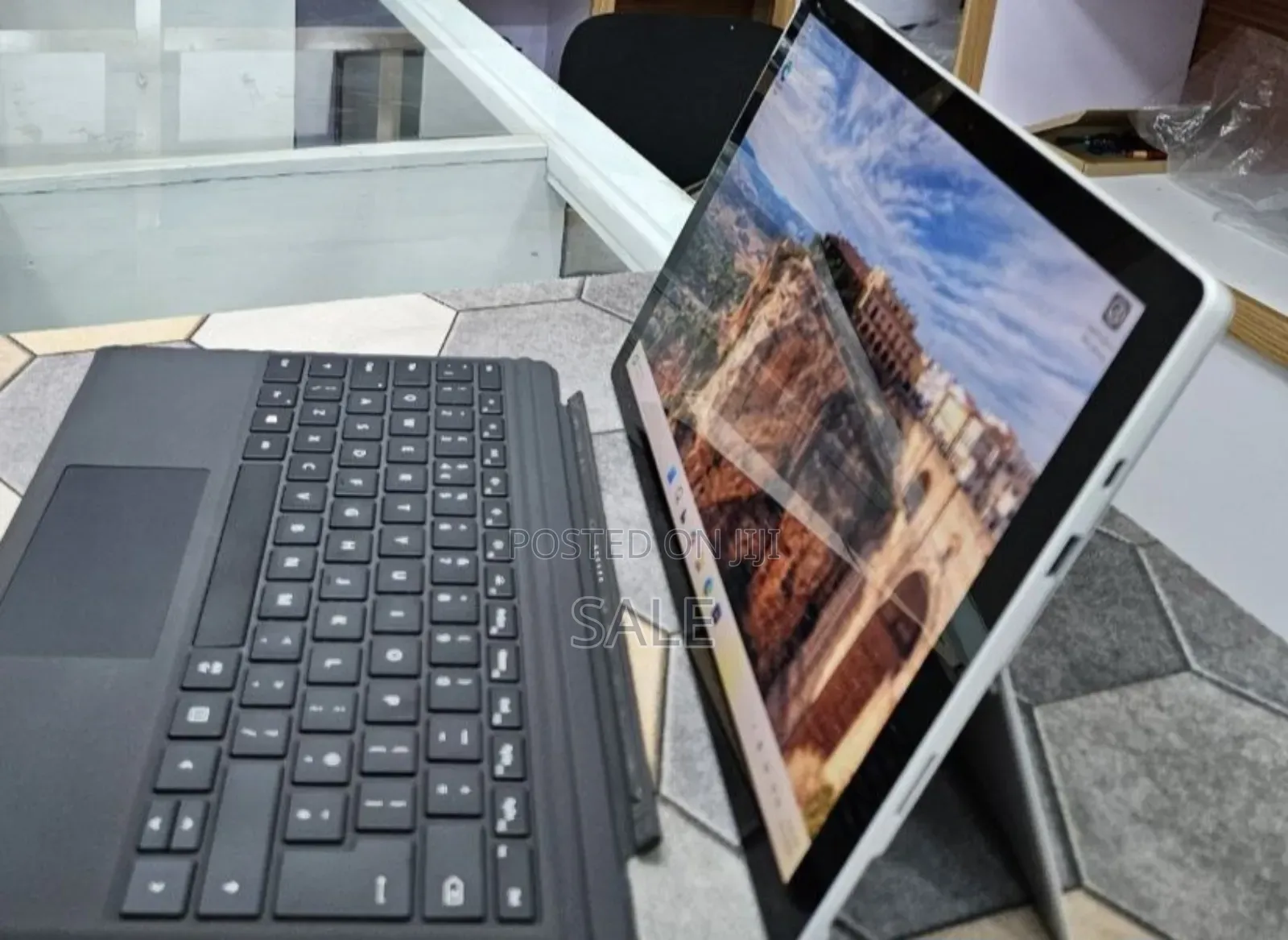 New Laptop Microsoft Surface Pro 7 16GB Intel Core i7 SSD 256GB