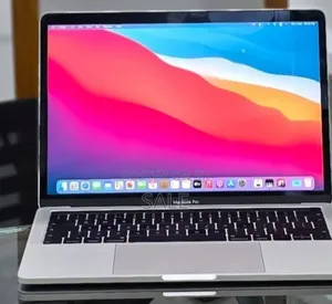 New Laptop Apple MacBook Pro 2019 16GB Intel Core i7 SSD 256GB