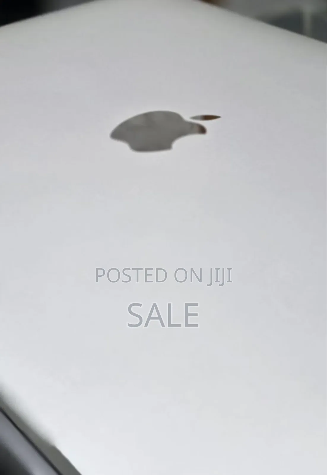 New Laptop Apple MacBook Pro 2019 16GB Intel Core i7 SSD 256GB
