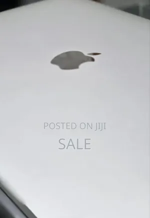 New Laptop Apple MacBook Pro 2019 16GB Intel Core i7 SSD 256GB
