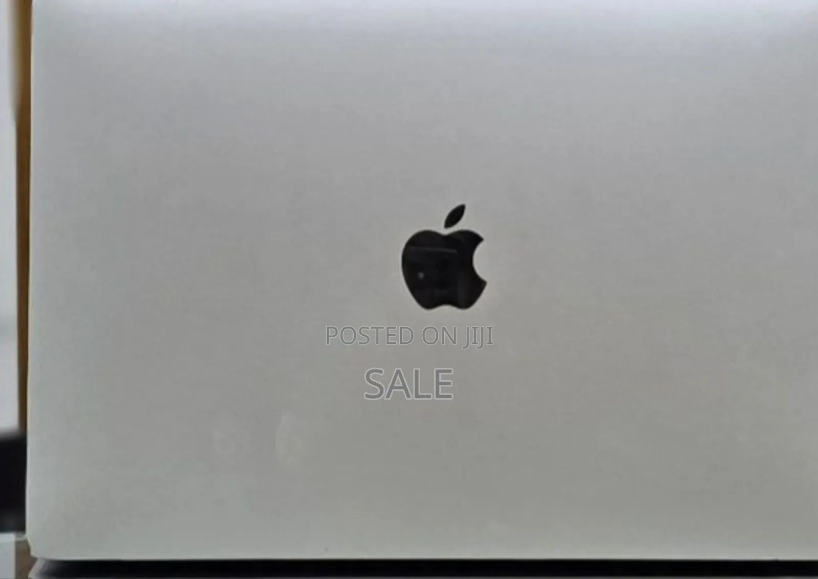 New Laptop Apple MacBook Pro 2019 16GB Intel Core i7 SSD 256GB