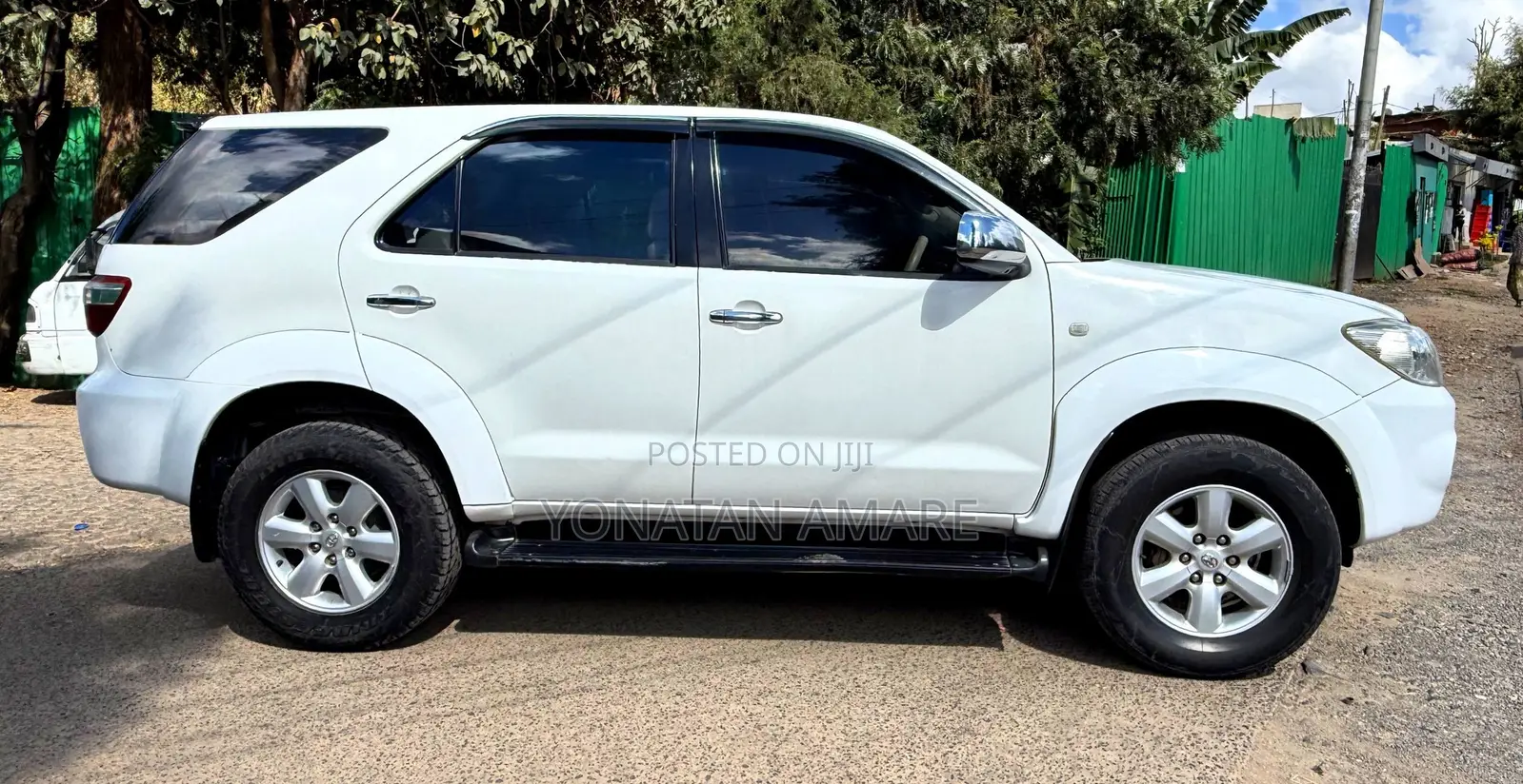 Toyota Fortuner 2012 White