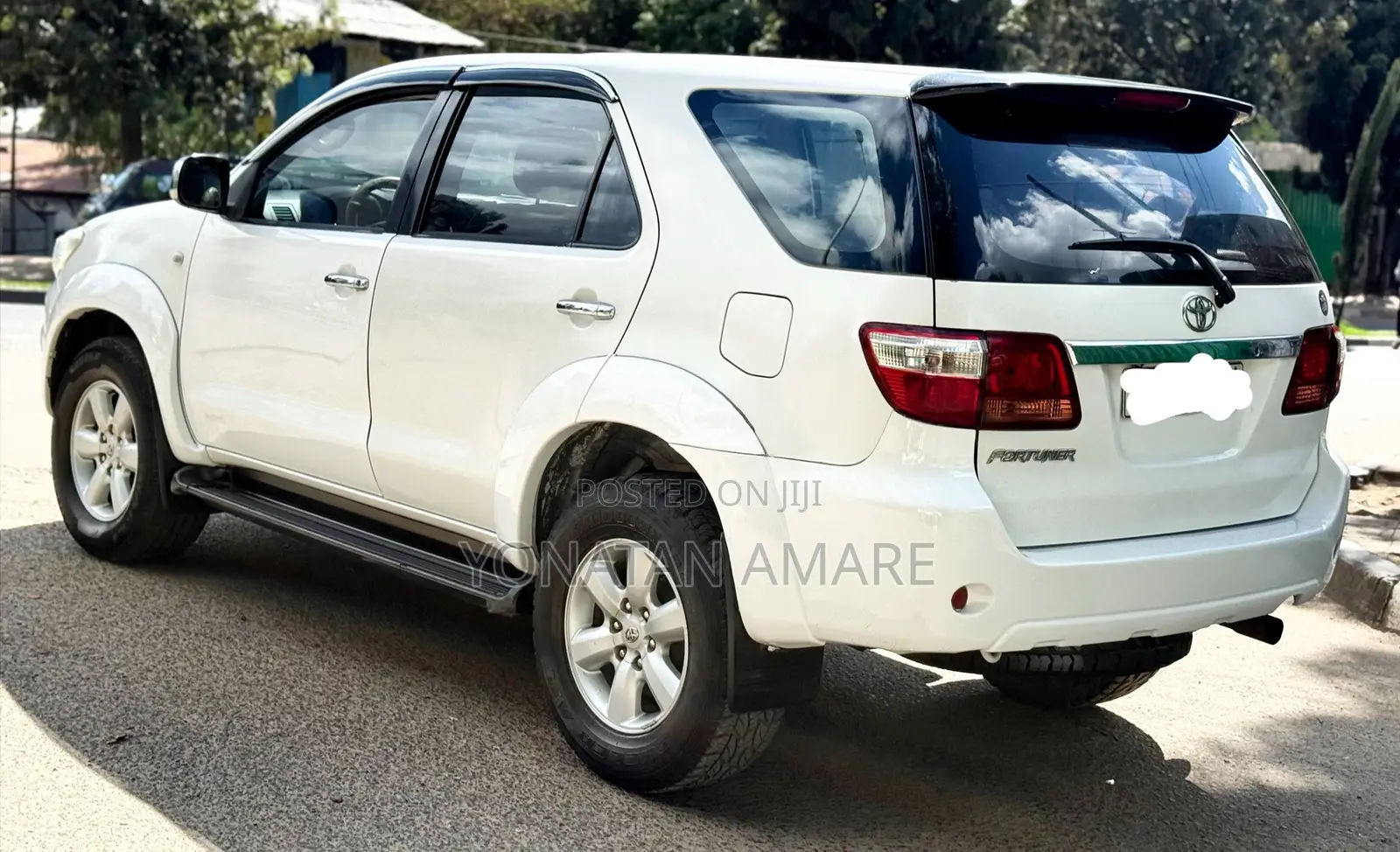 Toyota Fortuner 2012 White