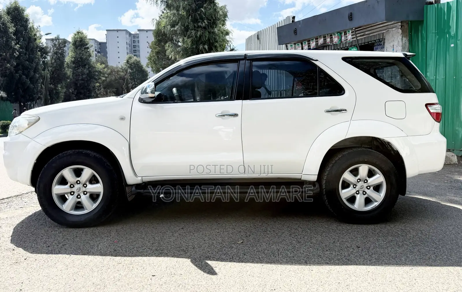 Toyota Fortuner 2012 White