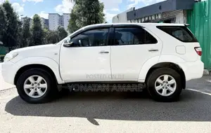 Toyota Fortuner 2012 White