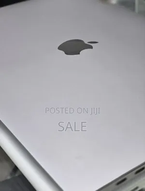 New Laptop Apple MacBook Pro 2019 16GB Intel Core i5 SSD 512GB