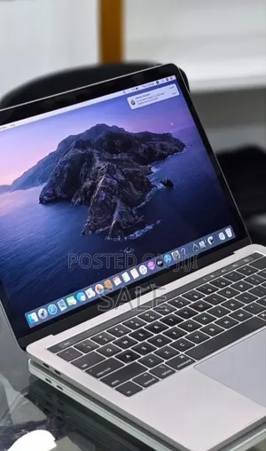 New Laptop Apple MacBook Pro 2019 16GB Intel Core i5 SSD 512GB