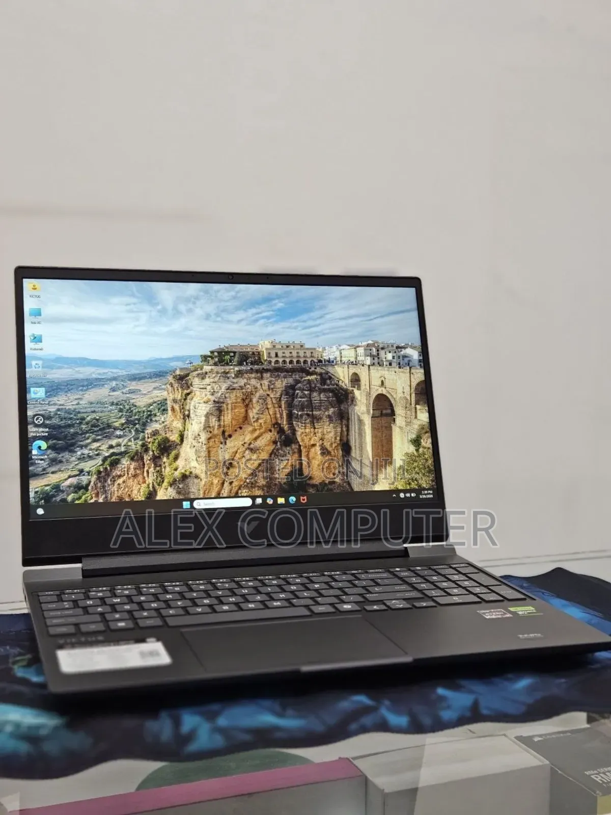 New Laptop HP Victus 15 16GB AMD Ryzen 7 SSD 512GB