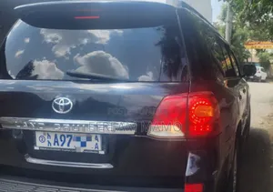 Toyota Land Cruiser 2015