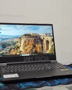New Laptop HP Victus 15 16GB AMD Ryzen 7 SSD 512GB