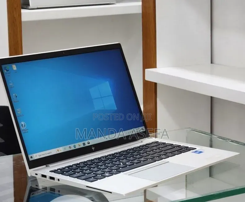 New Laptop HP EliteBook 840 G8 16GB Intel Core i5 SSD 512GB
