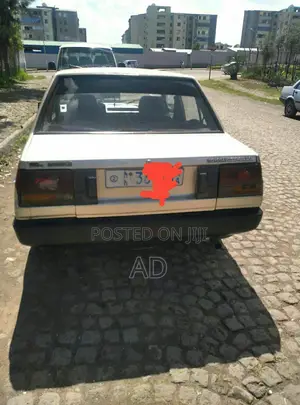 Toyota Corolla 1986 Gold