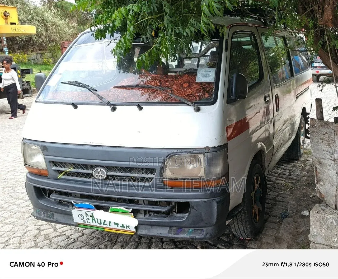 Toyota Grand HiAce 2002 White