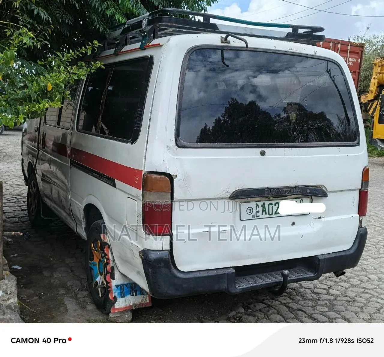 Toyota Grand HiAce 2002 White