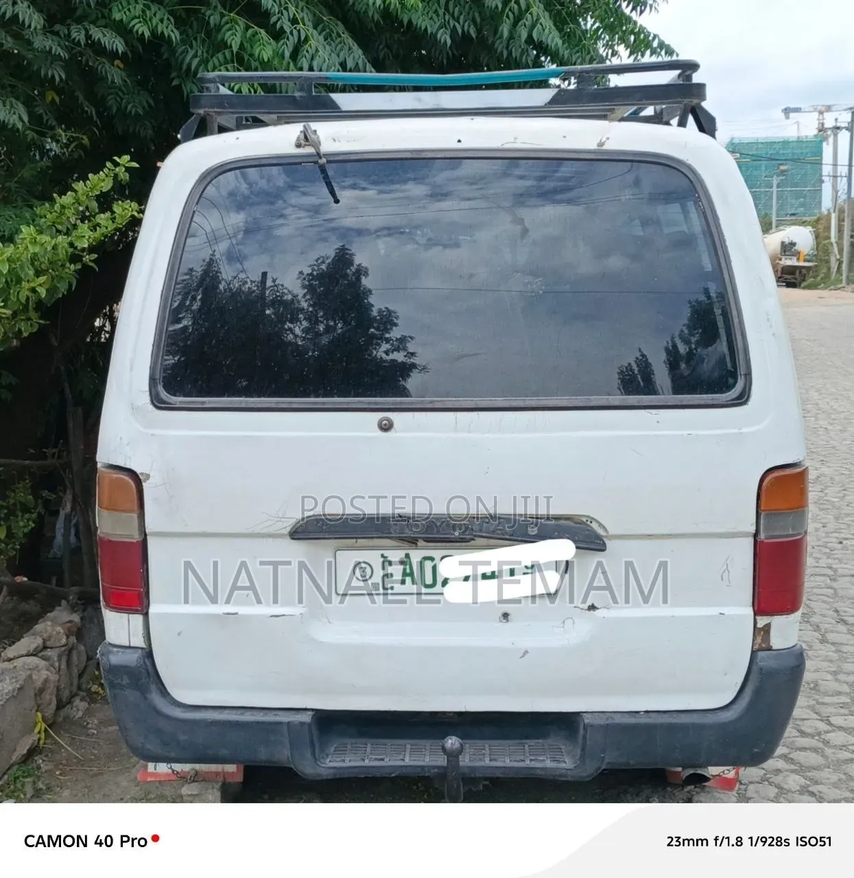 Toyota Grand HiAce 2002 White