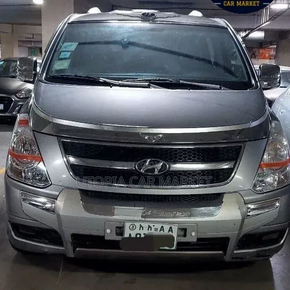 Hyundai Starex 2015 Silver