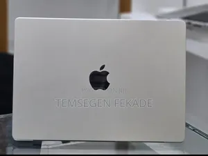 New Apple MacBook Pro 2025 M5 14-inch 16GB Apple M5 Pro SSD 512GB