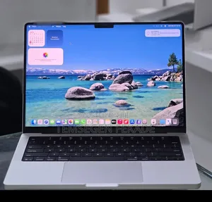 New Apple MacBook Pro 2025 M5 14-inch 16GB Apple M5 Pro SSD 512GB