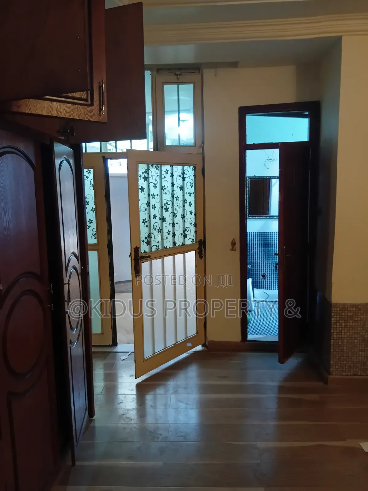3bdrm House in Lafto Mall for rent