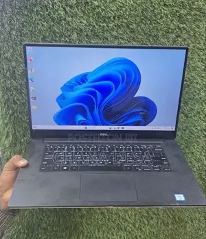 New Laptop Dell Precision 5520 16GB Intel Core i7 SSD 512GB