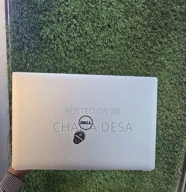 New Laptop Dell Precision 5520 16GB Intel Core i7 SSD 512GB