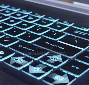 New Laptop MSI 16GB Intel Core i5 SSD 512GB