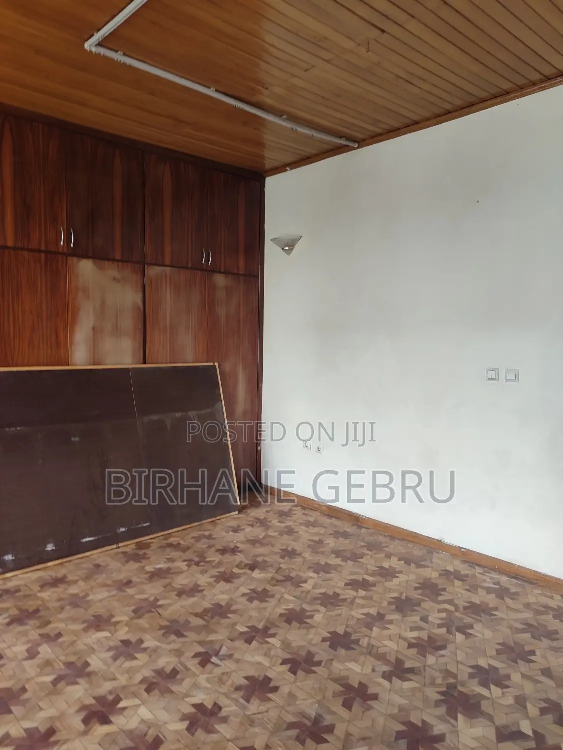 7bdrm House in G+2, Nifas Silk-Lafto for rent