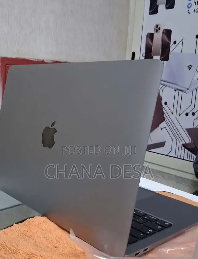 New Laptop Apple MacBook Air 2020 M1 8GB Apple M1 SSD 256GB