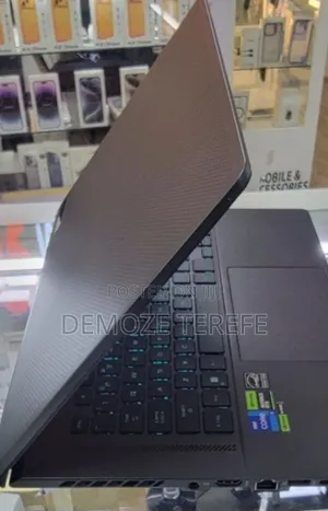 New Laptop RLG 16GB Intel Core i7 SSD 512GB