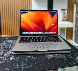 New Laptop Apple MacBook 2017 16GB Intel Core i5 SSD 256GB