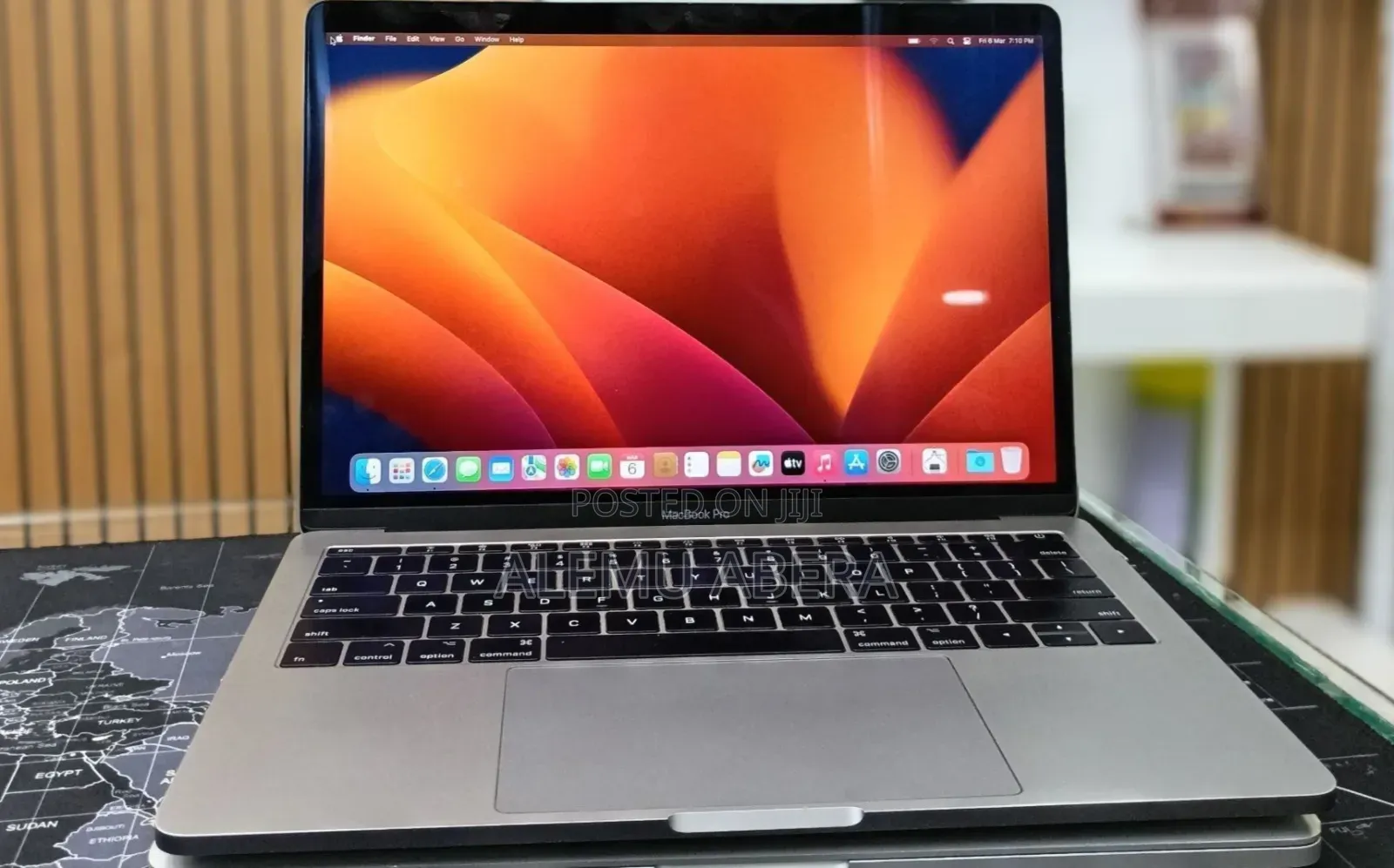 New Laptop Apple MacBook Pro 2017 16GB Intel Core i5 SSD 256GB