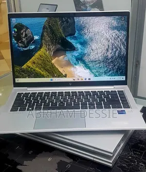 New Laptop HP EliteBook 840 G8 16GB Intel Core i7 SSD 512GB