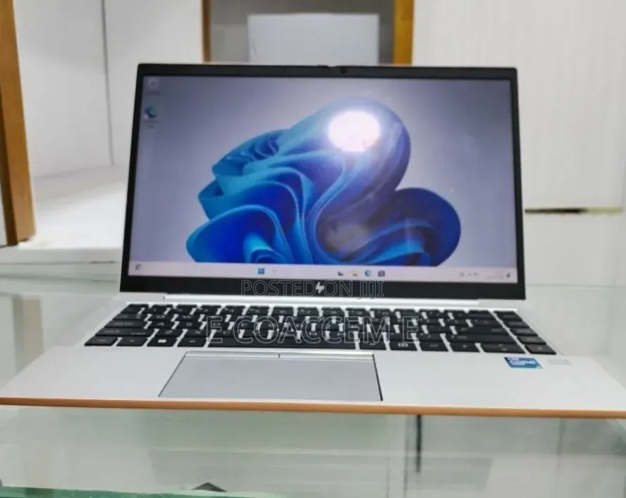 New Laptop HP 16GB Intel Core i5 SSD 512GB