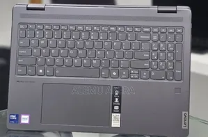 New Laptop Lenovo Yoga 7i 16GB Intel Core Ultra 7 SSD 512GB