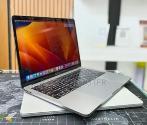 New Laptop Apple MacBook Pro 2017 16GB Intel Core i5 SSD 256GB