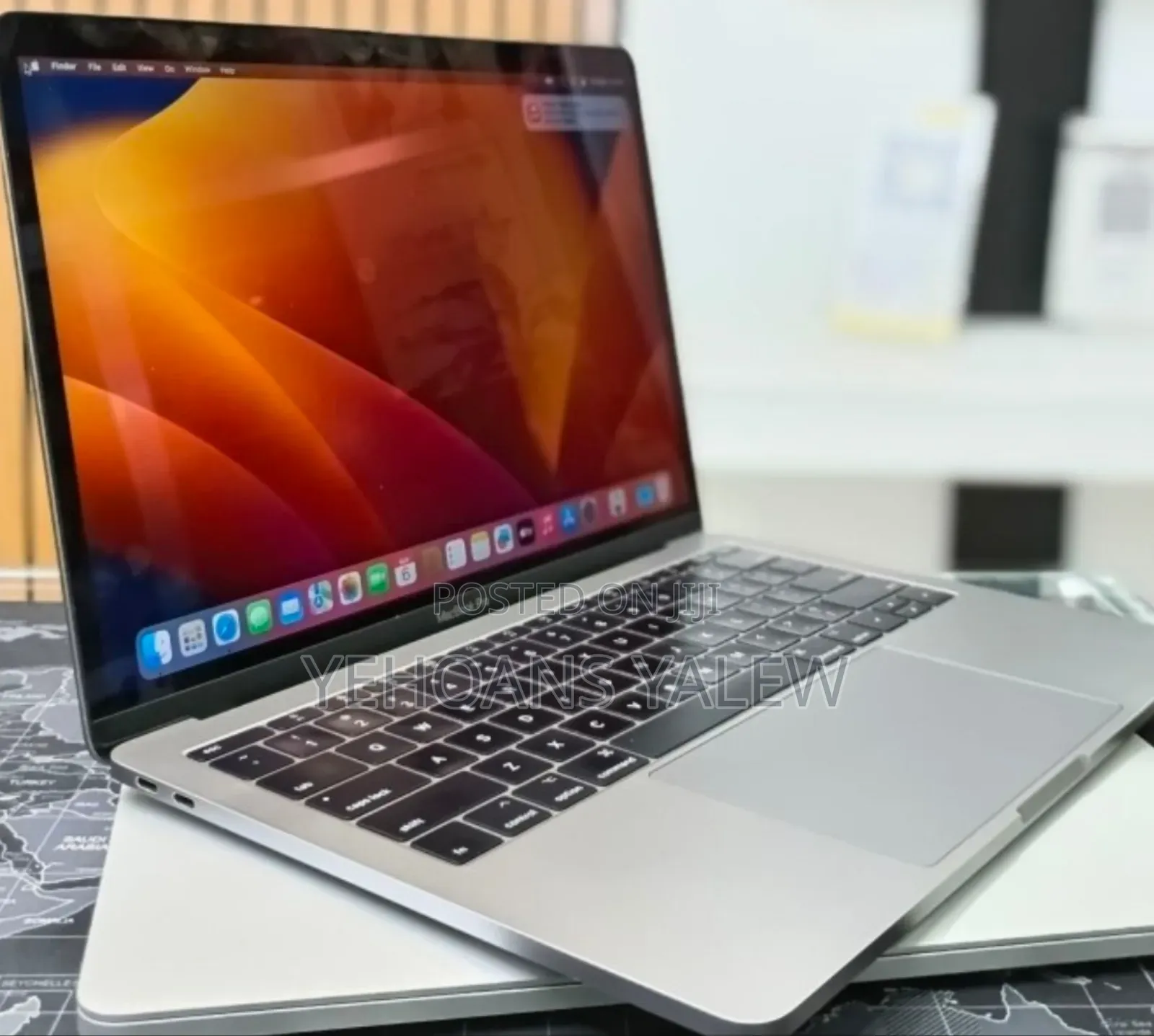 New Laptop Apple MacBook Pro 2017 16GB Intel Core i5 SSD 256GB