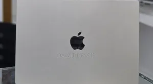 New Apple MacBook Pro 2025 M5 14-inch 16GB Apple M5 Pro SSD 512GB