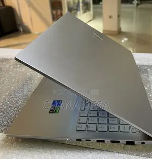 New Laptop Asus 16GB Intel Core i5 SSD 512GB
