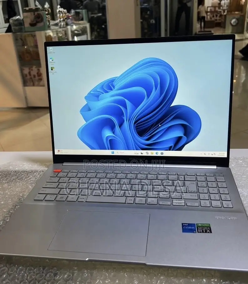 New Laptop Asus 16GB Intel Core i5 SSD 512GB