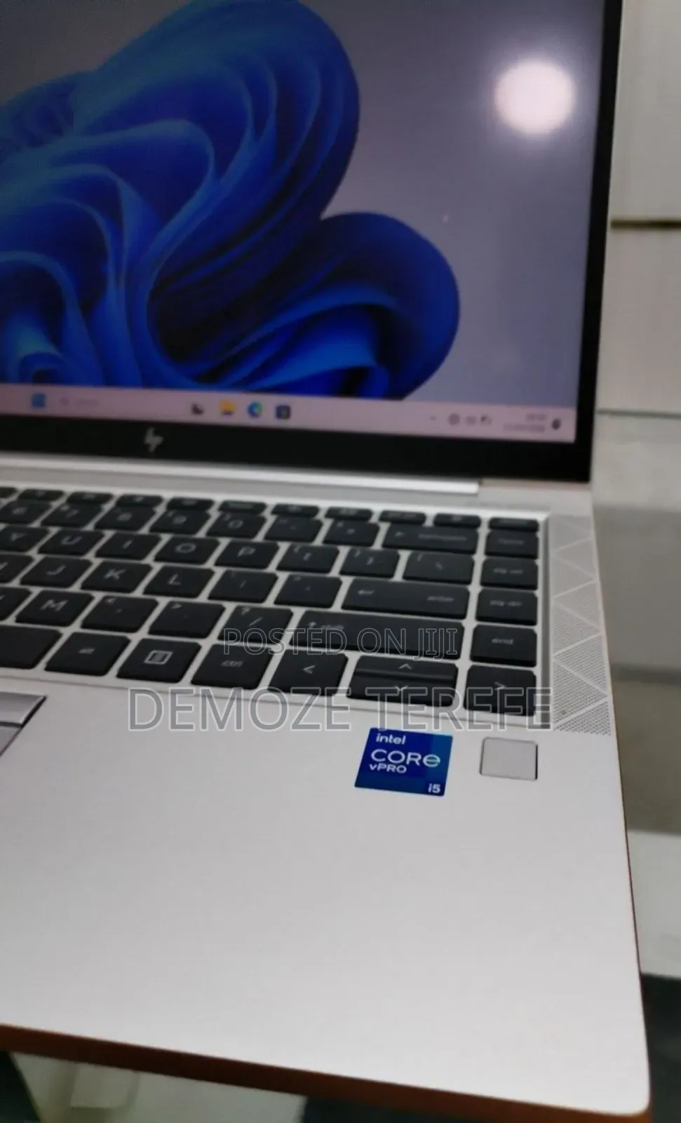 New Laptop HP EliteBook 840 G8 16GB Intel Core i5 SSD 512GB