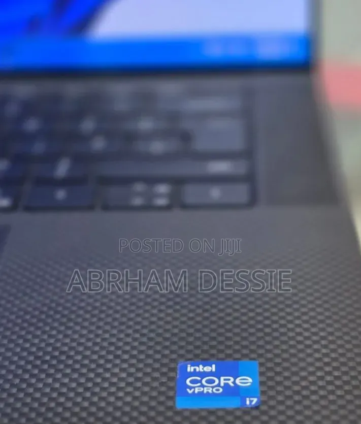 New Laptop Dell Precision 5560 16GB Intel Core i7 SSD 512GB