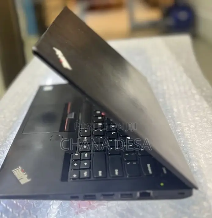 New Laptop Lenovo ThinkPad T470s 8GB Intel Core i5 SSD 256GB