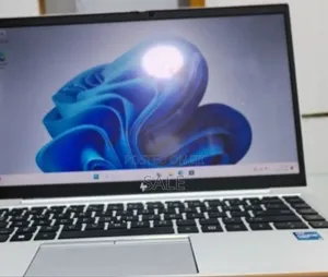 New Laptop HP EliteBook 840 G8 16GB Intel Core i5 SSD 512GB